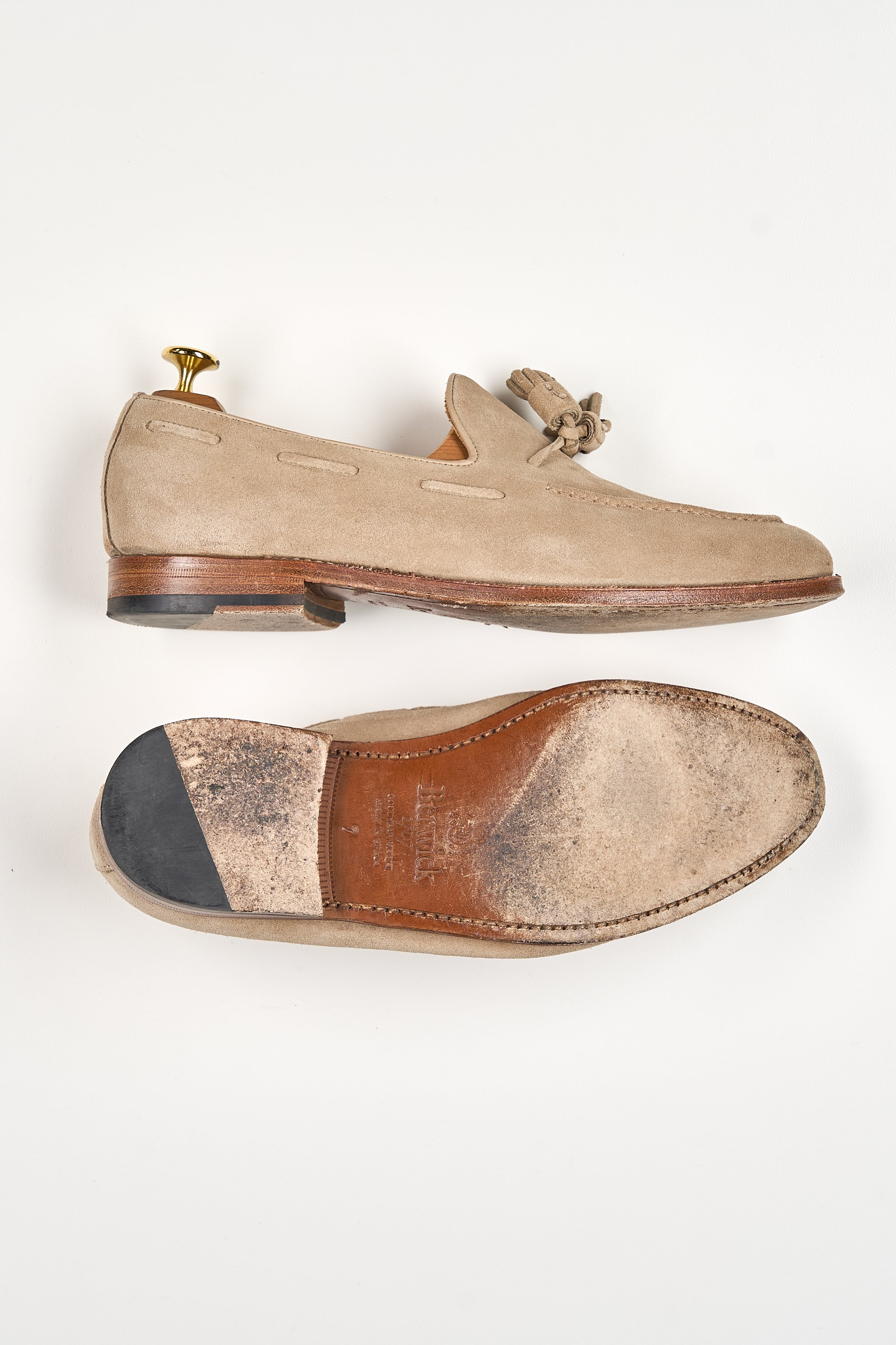 Berwick 1707 x Leather Healer Beige Suede Tassel Loafer