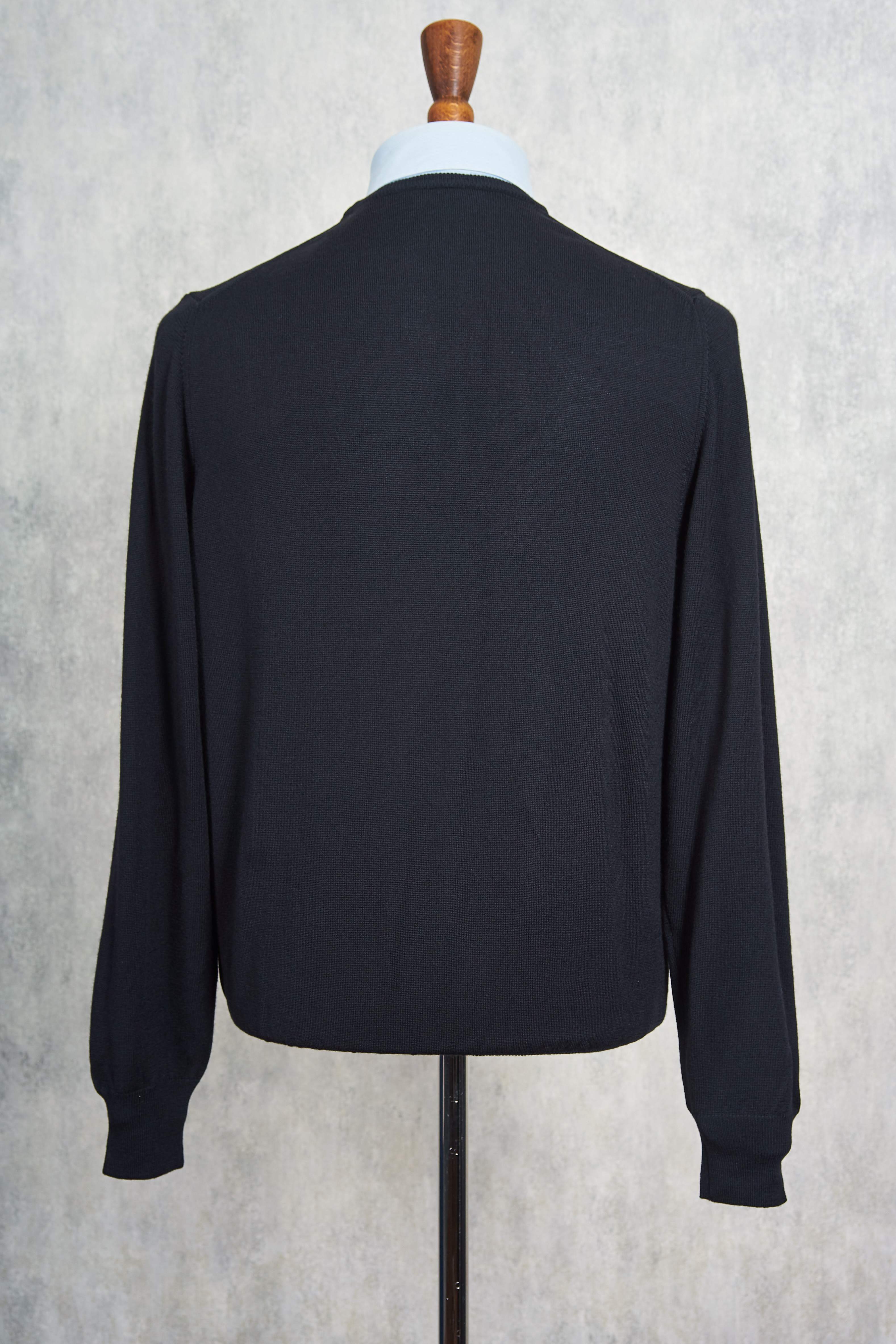 Ascot Chang Black Extra-Fine Merino Wool Round Neck Sweater